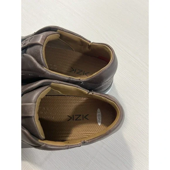 Kizik New York Shoes Mens‎ Size 10 Brown Tan Leather Sneakers Hands Free Casual